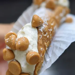 Traditional cream with butterscotch topping