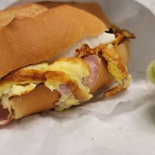 Torta de Huevo con Jamon