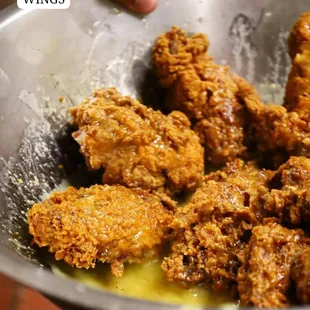 HOLY COW BURGERS INTRODUCES LEMON PEPPER BONE-IN WINGS