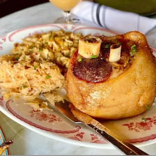 Pork shank w. kraut &amp; kasespatzle