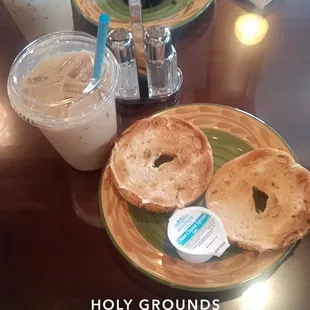 First time here, it was a beautiful little place! The staff was wonderful and the coffee was really good. 10/10 will come again!
