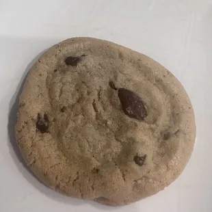 Chocolate chip cookie