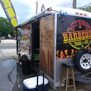 Best BBQ in the Hill!