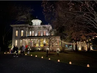 Peterson Dumesnil House