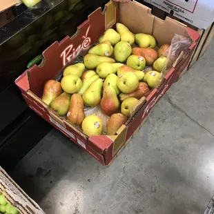 a box of apples