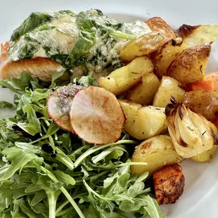 Pan Seared Salmon Market Salad