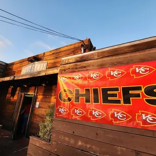 a sign for a restaurant