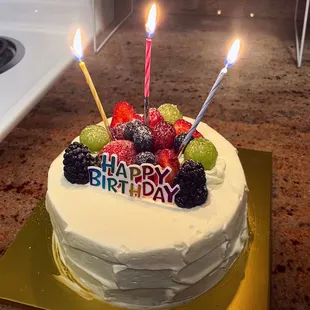 Fruit cake  IG: @fooddeclassified