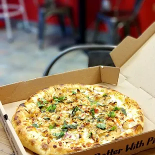 Their new Thai Chili Chicken Pizza.....WITH STUFFED CRUST! HEAVEN!