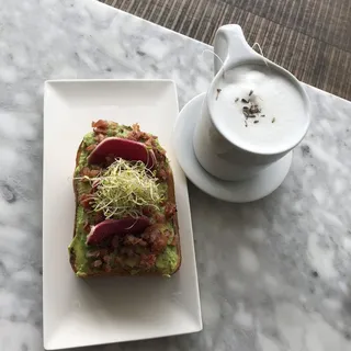Br- Avo Toast