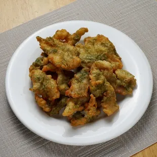 chicken wings, chicken, fried chicken wings, fried chicken, food, poultry, bbq chicken, bbq wings, chicken wings and fried chicken