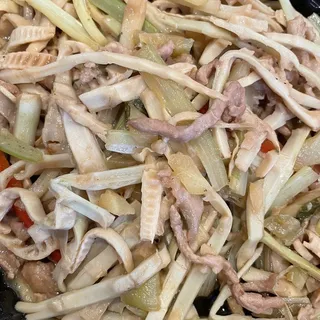 B13. Shredded Pork with Bamboo Shoots /