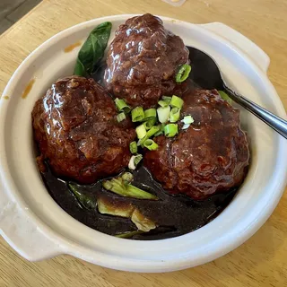 C19. Braised Meatball
