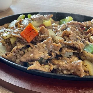 C41. Beef With Black Pepper On Iron Plate