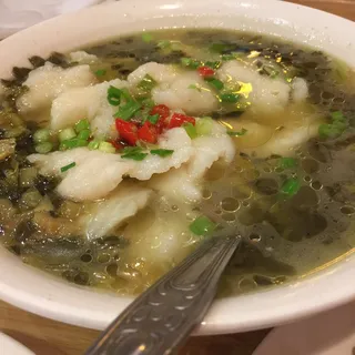 E5. Sour & Spicy Noodle Soup With Pork