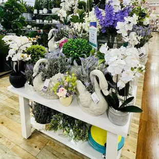 Floral &amp; décor items