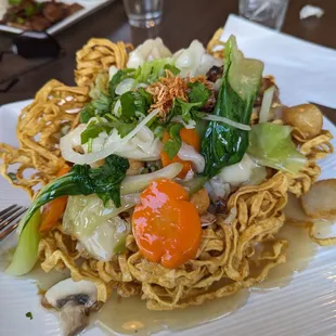 House Special Crispy Egg Noodle