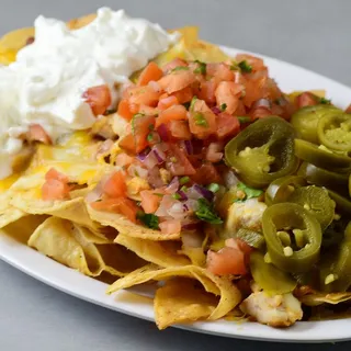 Aladrienne Chicken Nachos