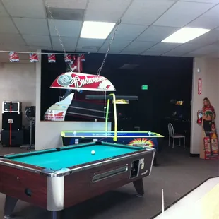 Pool table, air hockey and arcade room