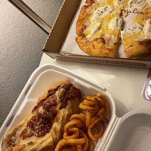 Five Cheese Pizza The Meatball