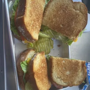 BLT