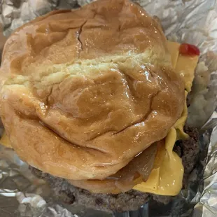 Mama T's Favorite Burger - double Patty