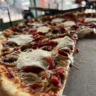 #6 Sausage, Ricotta Cheese, and Roasted Red Peppers - Large