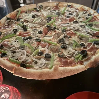 #8 Supreme Pizza - Medium