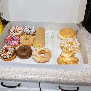 Good packaging on dozen donuts