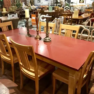 HomeStyle Galleries Deal of the Week! Dining Table W/6 Chairs. Was: $899.  Now: $759