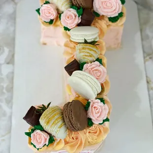 a number shaped cake