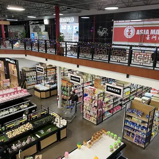 Asia Mall, expansive options with reasonable prices especially compared to United Noodles