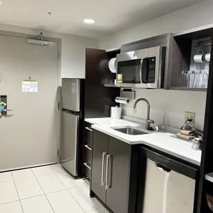 Kitchenette in room 238