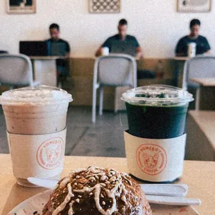 Food and drinks ft. Random people