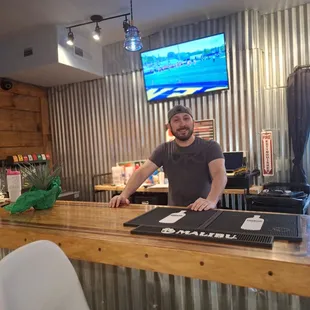 sushi and sashimi, interior