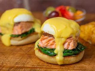 The Toasted Yolk Cafe