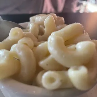 a bowl of macaroni and cheese