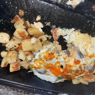 Veggie Lover omelette with potatoes