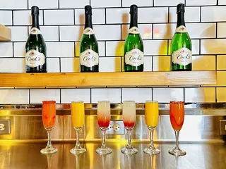 The Easy Egg Breakfast & Lunch