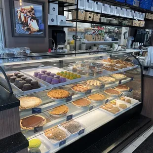 donuts, interior