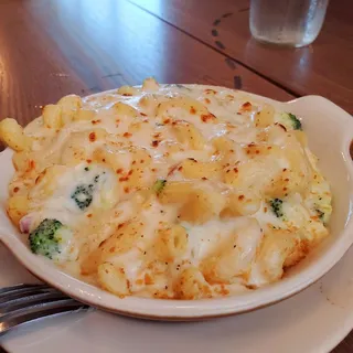 AGED WHITE CHEDDAR MAC