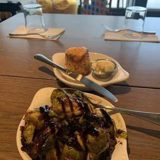 CHEDDAR JALAPEO BISCUIT