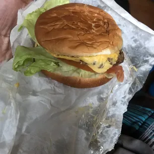 Cheeseburger with The Works