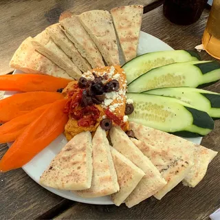 HUMMUS PLATE