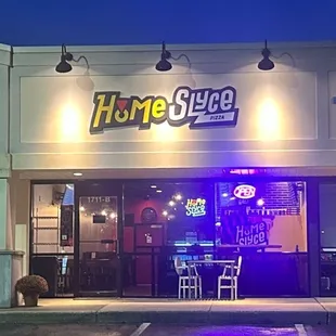 Located on 1711 York Rd, we look forward to share our Pizza passion with everyone !