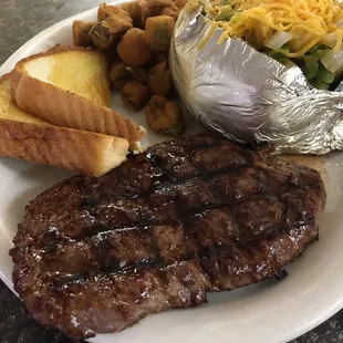 Delicious steak dinners