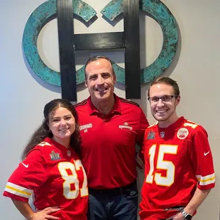 Chiefs Watch Party with former Chiefs Center, Tim Grunhard!