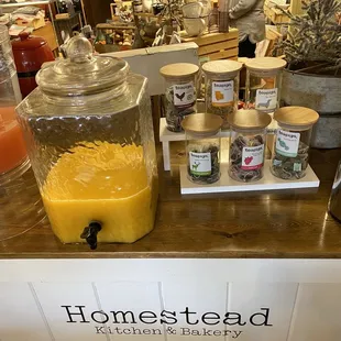 Fruit juice and exquisite herbal tea selection....