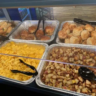 Breakfast 'commoners' on parade....