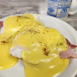 Eggs Benedict